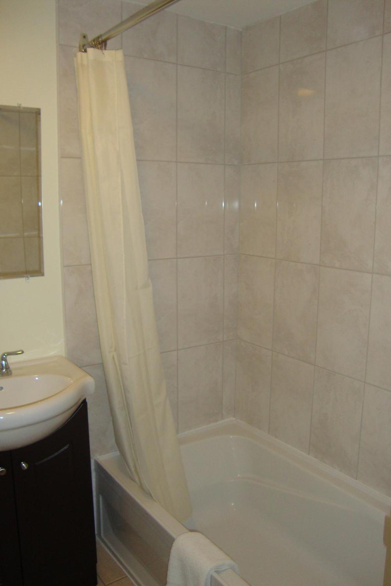 Royal Napanee Inn Greater Napanee Экстерьер фото